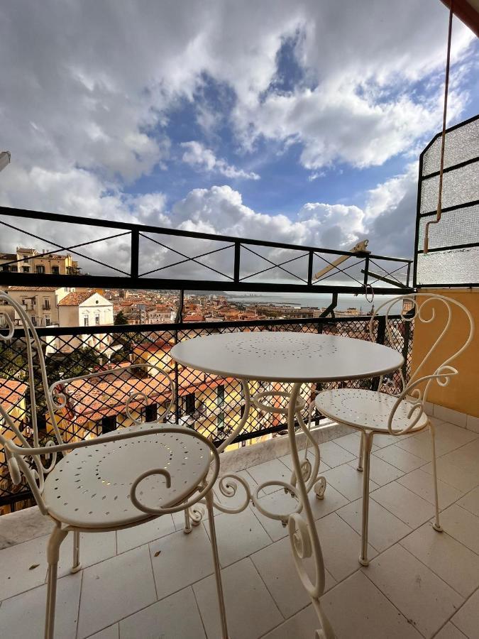 Rainbow In Salerno Apartment المظهر الخارجي الصورة